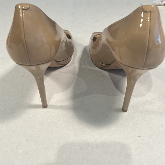 Jimmy Choo Patent Leather Nude peep toe heels - Picture 4 of 4